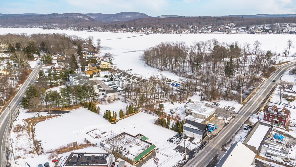 2020 Greenwood Lake Tpke, Hewitt, NJ à vendre - Photo principale – Image 1 sur 26