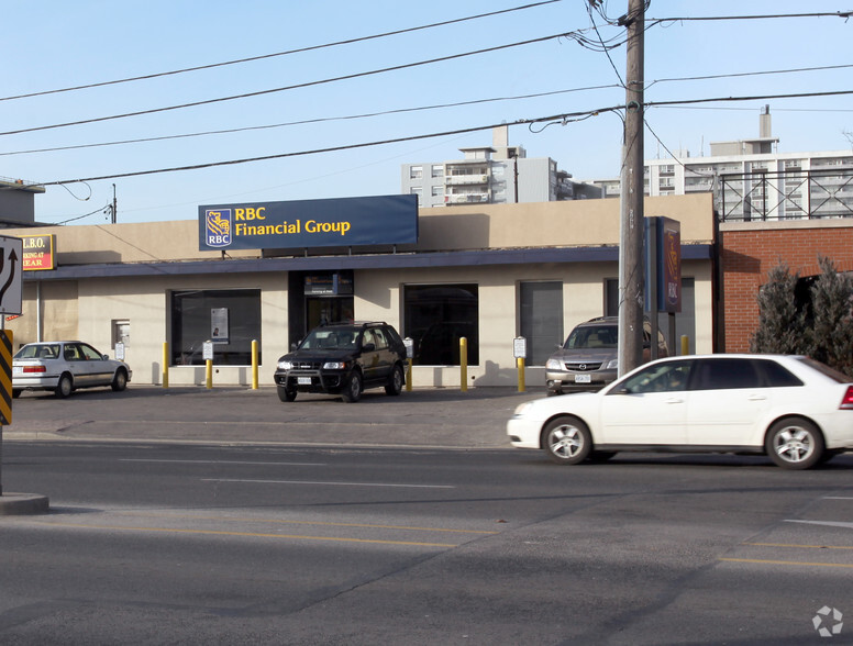 2766-2770 Keele St, Toronto, ON à louer - Photo principale – Image 1 sur 2