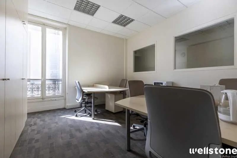 14 Rue De La Pépinière, Paris à louer - Photo de l’immeuble – Image 2 sur 10