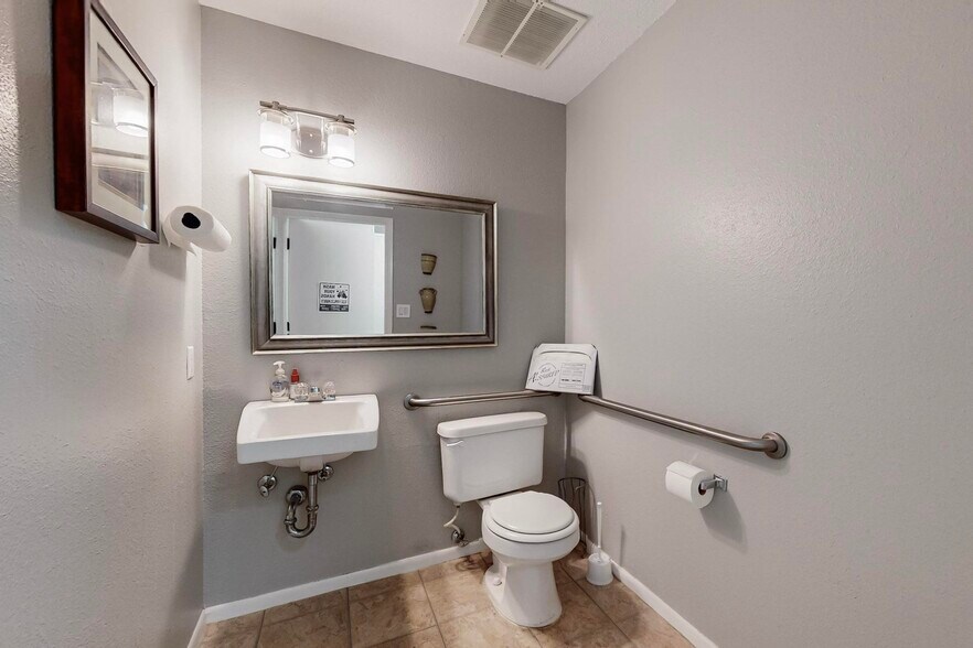 516 Chama St NE, Albuquerque, NM à vendre - Photo de l’immeuble – Image 3 sur 39