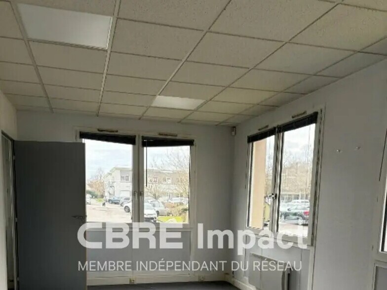 Bureau dans Chenôve à louer - Photo intérieure – Image 3 sur 8