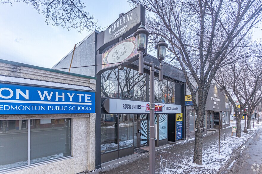 10011 82nd Ave NW, Edmonton, AB à louer - Photo de l’immeuble – Image 1 sur 4