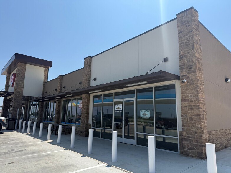 11905 E US Highway 290, Fredericksburg, TX à louer - Photo principale – Image 1 sur 1
