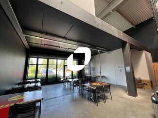 Plus de détails pour Bureau, Local d'activités à louer