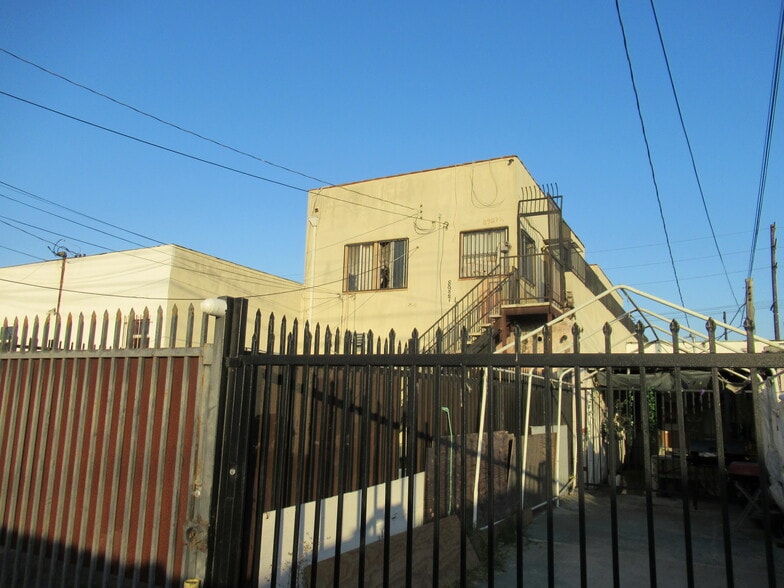 8927 S Western Ave, Los Angeles, CA à vendre - Photo de l’immeuble – Image 3 sur 5