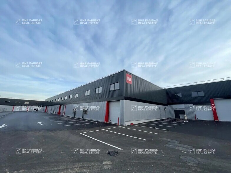 Bureau dans BRUGUIÈRES à louer - Photo de l’immeuble – Image 2 sur 13