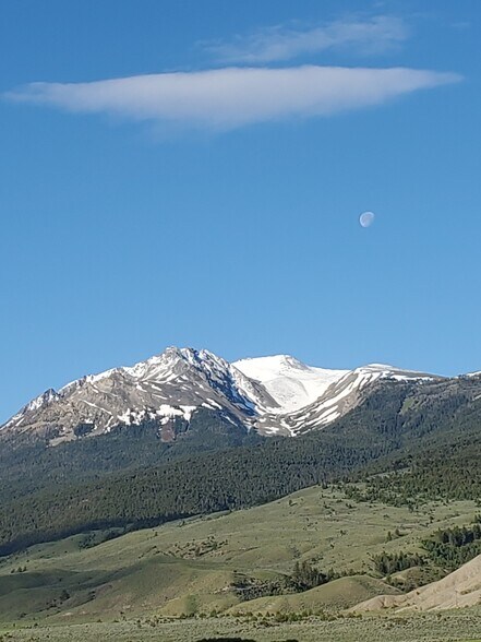 4 Maiden Basin Dr, Gardiner, MT à vendre - Photo de l’immeuble – Image 3 sur 23