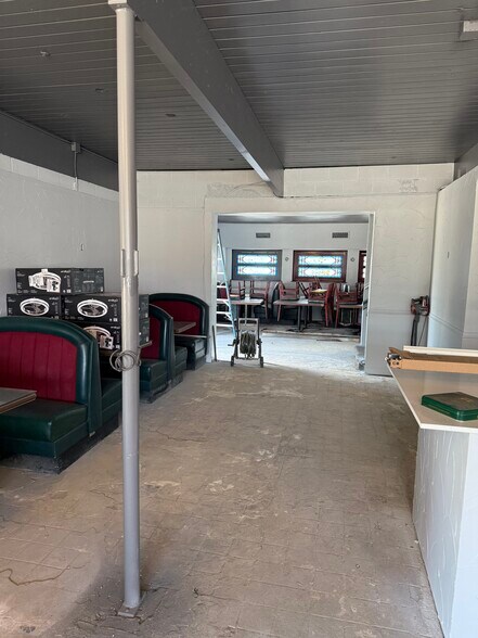 10630 New Church Rd, Dallas, TX à vendre - Photo de l’immeuble – Image 3 sur 8