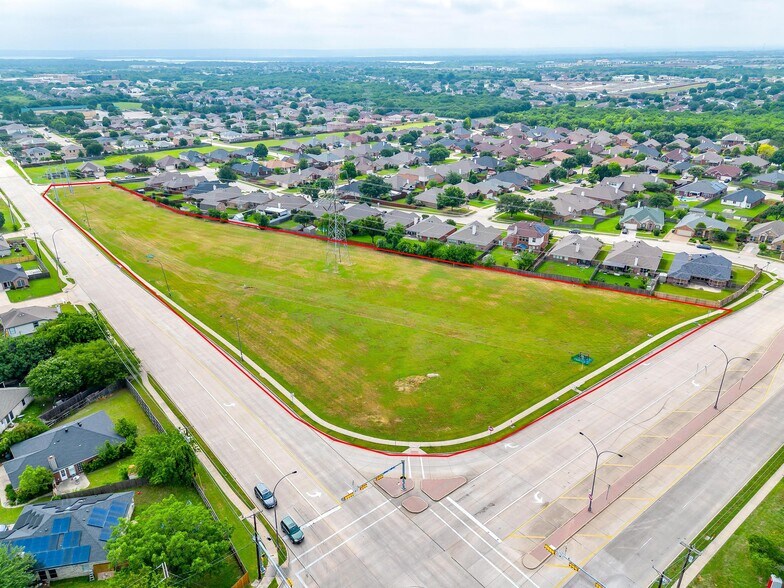 1300 Southeast Pky, Arlington, TX à vendre - Photo de l’immeuble – Image 2 sur 15