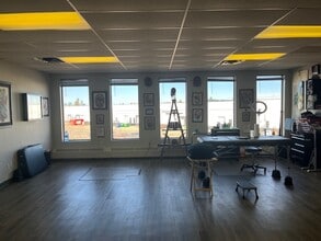 8170 50 St NW, Edmonton, AB à louer Photo intérieure– Image 2 sur 2