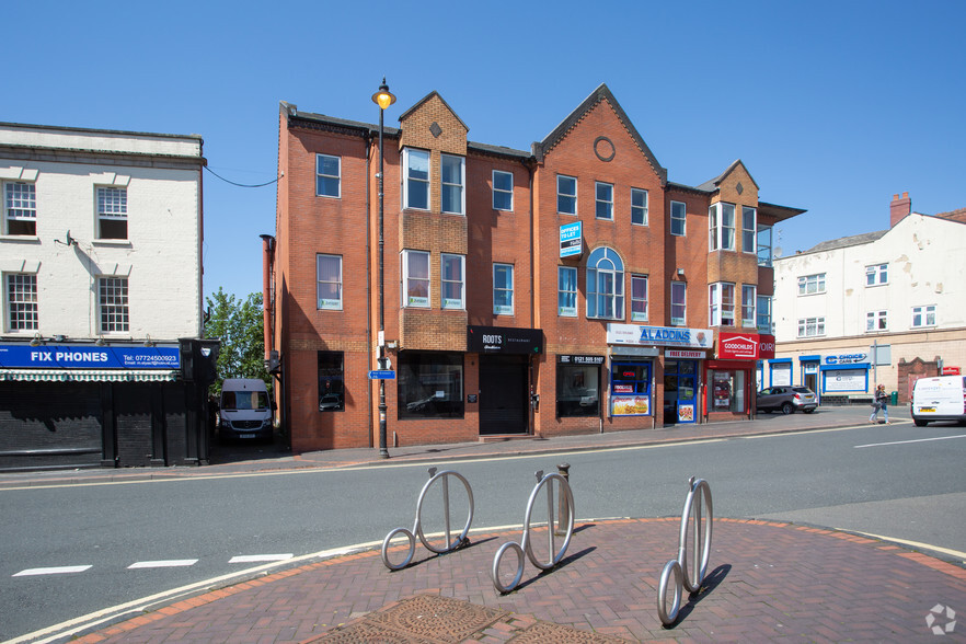 Market Pl, Wednesbury à louer - Photo principale – Image 1 sur 14