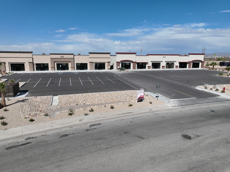 4119 White Sage Arc, Las Cruces, NM à louer - Photo de l’immeuble – Image 3 sur 4