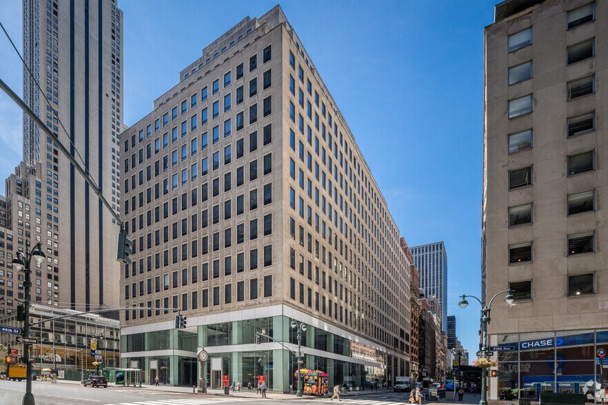 522 Fifth Ave, New York, NY à louer - Photo principale – Image 1 sur 4
