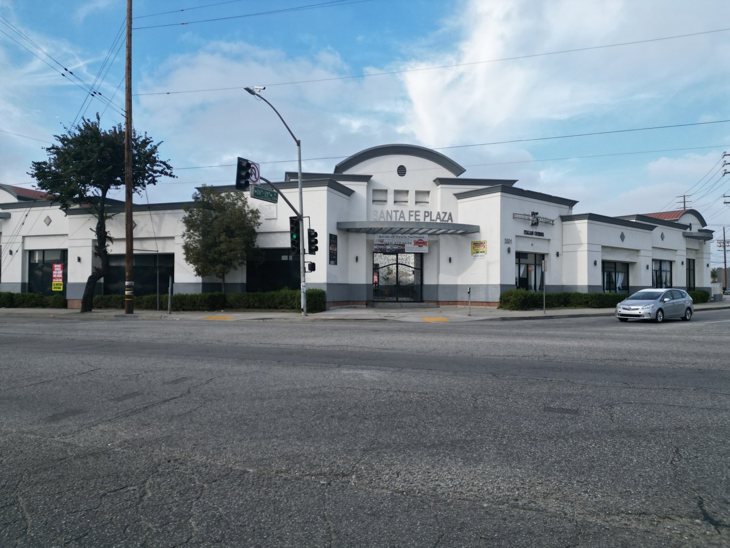 2501-2575 S Santa Fe Ave, Vernon, CA à vendre Photo de l’immeuble– Image 1 sur 10