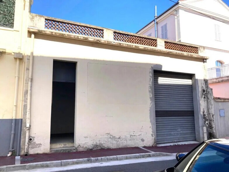 Local commercial dans Vallauris à vendre - Photo de l’immeuble – Image 3 sur 5