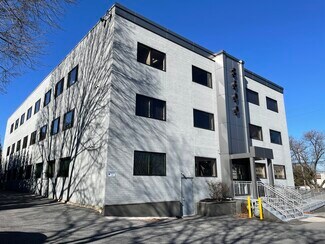 Plus de détails pour 8600 West Chester Pike, Upper Darby, PA - Bureau à vendre