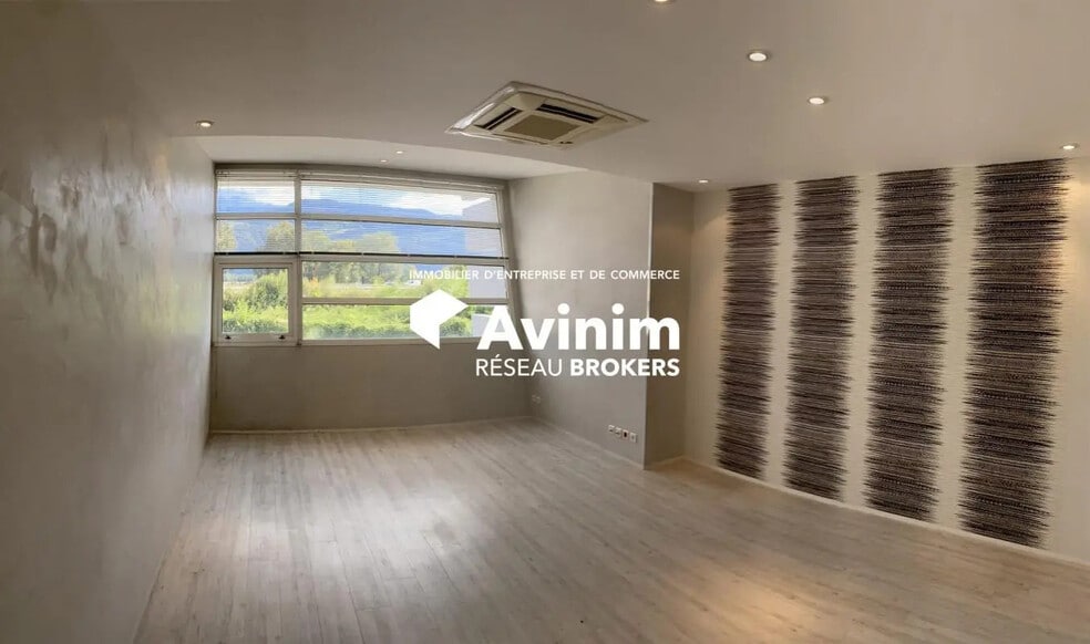 Bureau dans Montbonnot-Saint-Martin à vendre - Photo intérieure – Image 1 sur 12