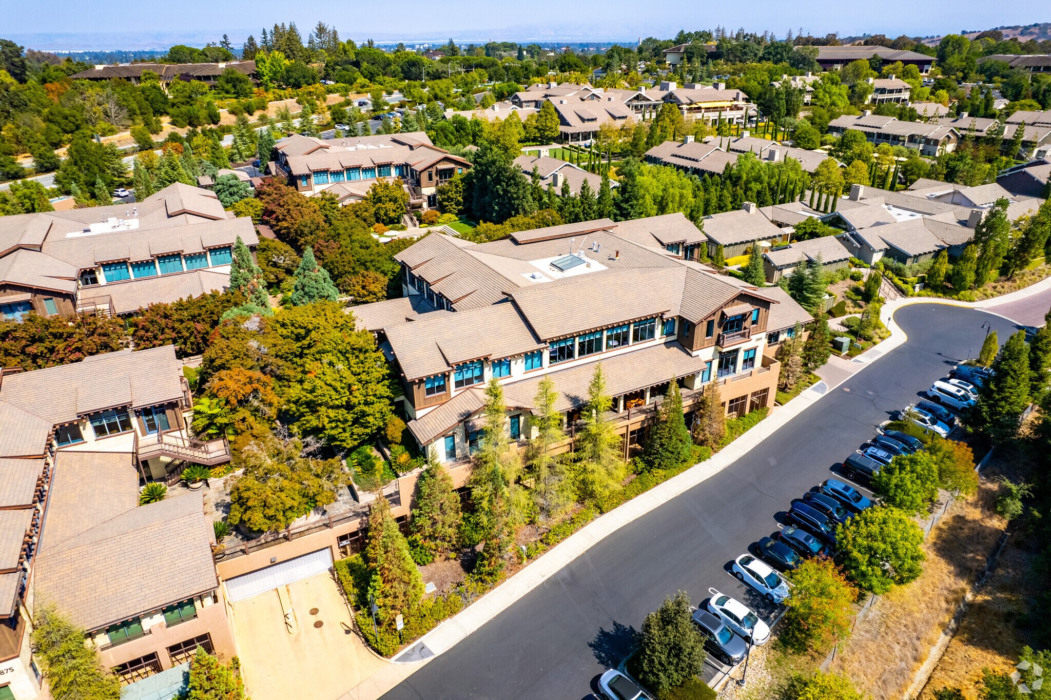 2725 Sand Hill Rd, Menlo Park, CA à louer Photo de l’immeuble– Image 1 sur 10
