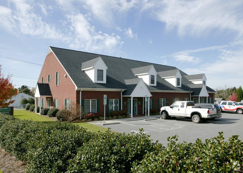 3802 Clemmons Rd, Clemmons, NC à louer - Photo de l’immeuble – Image 2 sur 8