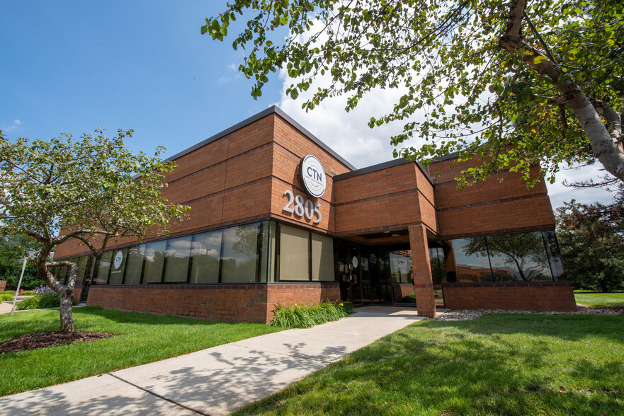 2805 S Industrial Hwy, Ann Arbor, MI à louer - Photo de l’immeuble – Image 1 sur 12