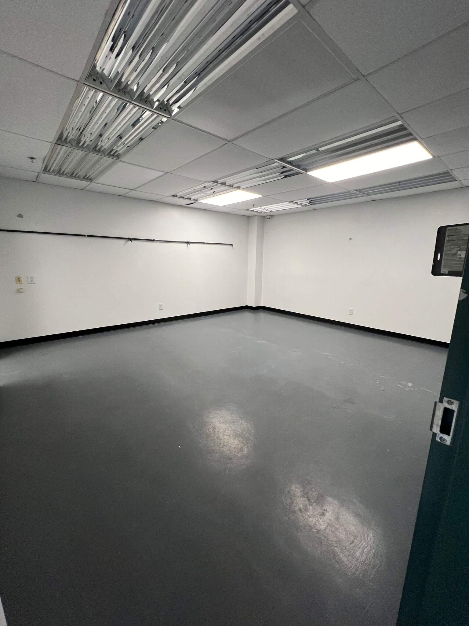 4635 Andrews St, North Las Vegas, NV à vendre Photo intérieure– Image 1 sur 15