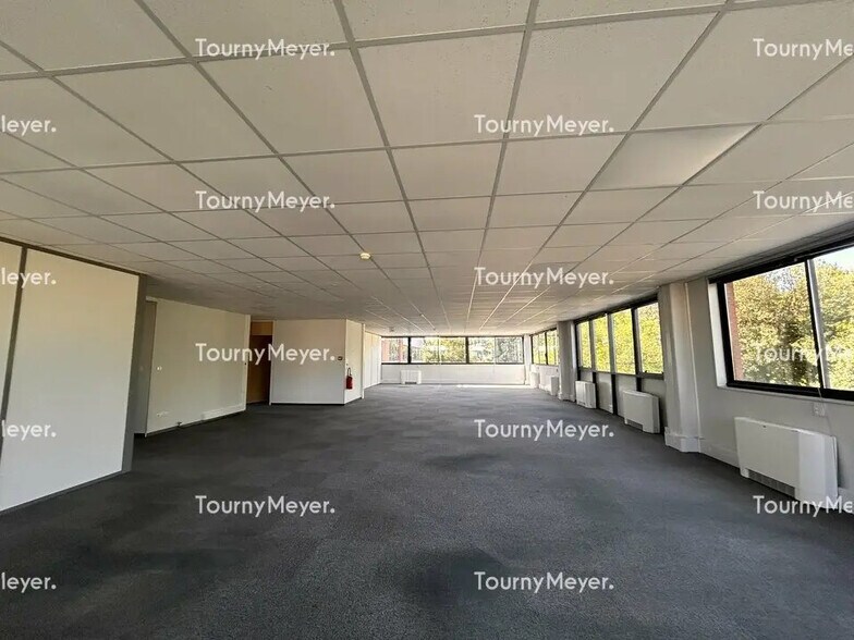 Bureau dans Toulouse à louer - Photo de l’immeuble – Image 3 sur 12