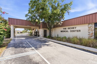 Plus de détails pour 5341 Grand Blvd, New Port Richey, FL - Bureau à louer