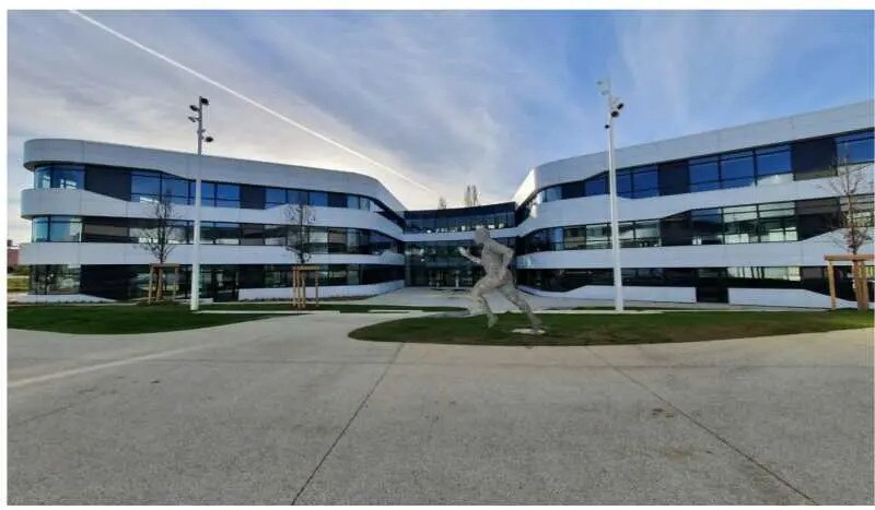 19 Rue Des Rosiéristes, Champagne-au-Mont-d'Or à louer Photo de l’immeuble– Image 1 sur 13