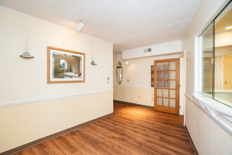 264 Elm St, Northampton, MA à louer Photo intérieure– Image 1 sur 10