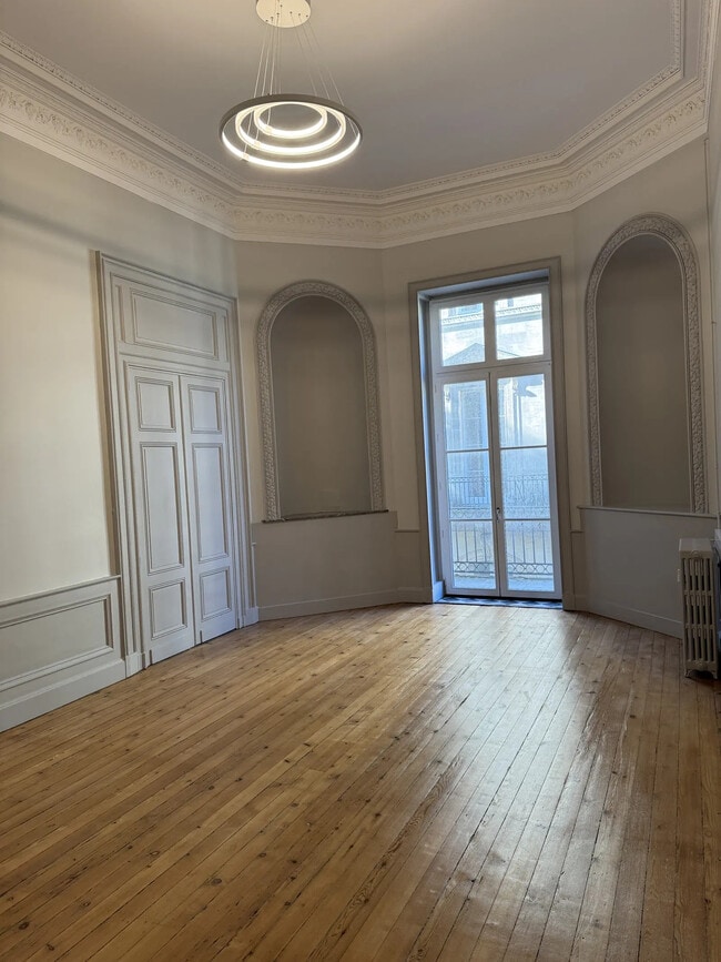 Plus de détails pour 1 Rue D'Enghien, Bordeaux - Bureau à louer