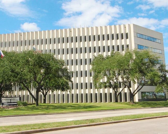 Plus de détails pour 4800 Sugar Grove Blvd, Stafford, TX - Bureau à louer
