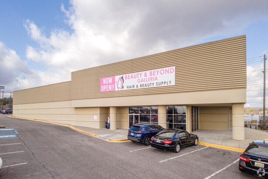 1642 Montgomery Hwy, Birmingham, AL à vendre - Photo principale – Image 1 sur 7