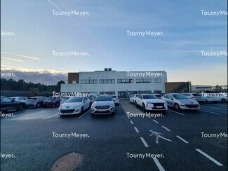 Plus de détails pour Local d'activités à louer