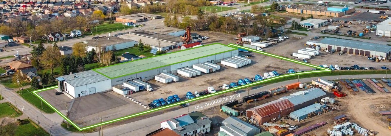 24 Old Onondaga Rd W, Brantford, ON à louer Photo principale– Image 1 sur 7