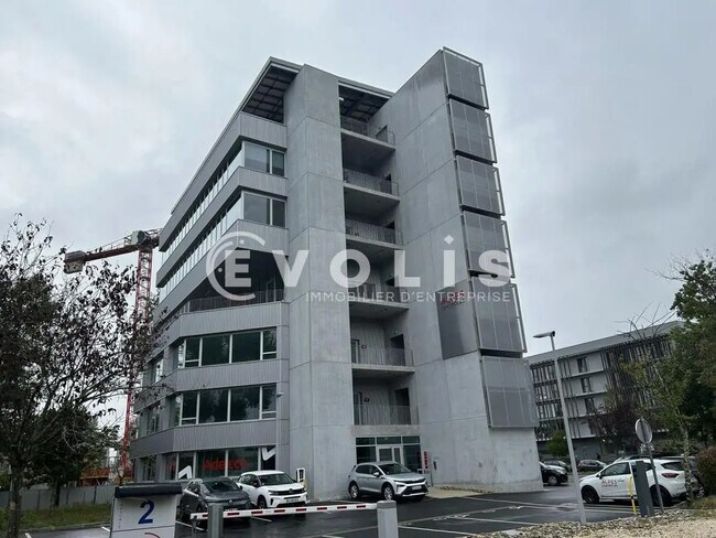 Plus de détails pour Bureau à louer