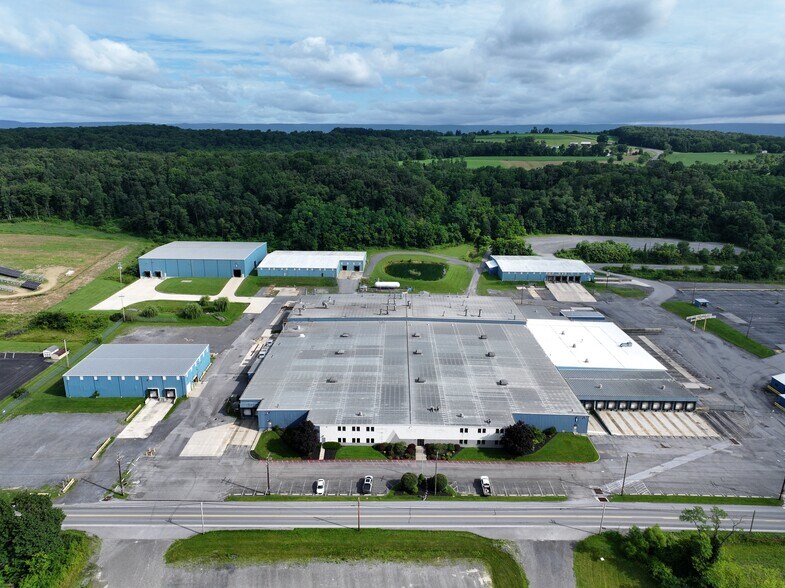 12393 William Penn Hwy, Thompsontown, PA à louer - Photo de l’immeuble – Image 2 sur 17