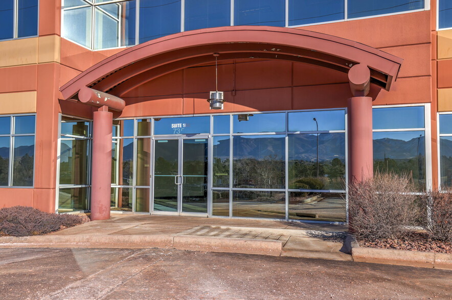 7350 Campus Dr, Colorado Springs, CO à vendre - Photo de l’immeuble – Image 2 sur 17