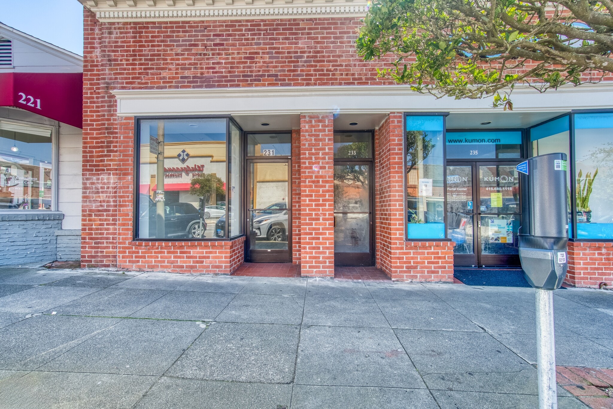 231-239 W Portal Ave, San Francisco, CA à vendre Photo de l’immeuble– Image 1 sur 3