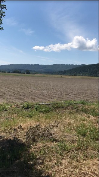 NW Sauvie Island Rd, Portland, OR à louer - Photo de l’immeuble – Image 3 sur 28