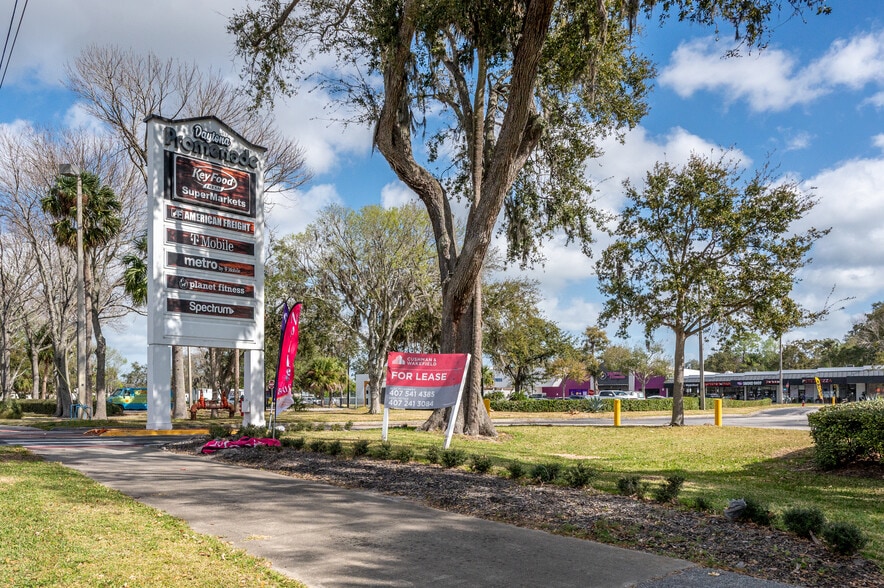 1415-1565 S Nova Rd, Daytona Beach, FL à louer - Photo de l’enseigne sur pylône – Image 2 sur 4