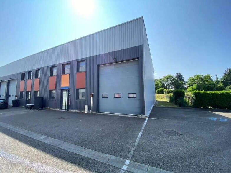 Bureau dans Rillieux-la-Pape à louer - Photo de l’immeuble – Image 1 sur 9
