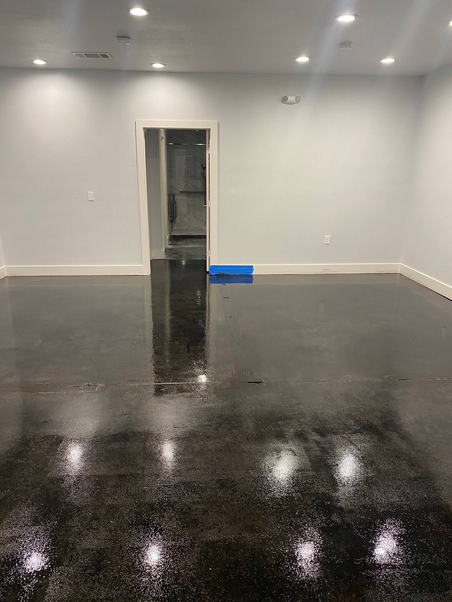 2105 Vilbig Rd, Dallas, TX à louer Photo intérieure– Image 1 sur 4