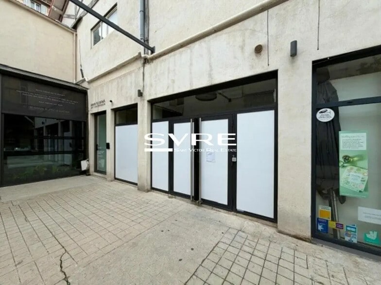 Local commercial dans Marseille à louer - Photo de l’immeuble – Image 2 sur 2