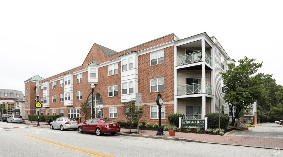 501 Main St, Laurel, MD à vendre - Photo principale – Image 1 sur 25