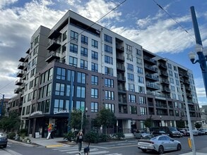 102 N G St, Tacoma, WA à louer Photo de l’immeuble– Image 1 sur 2