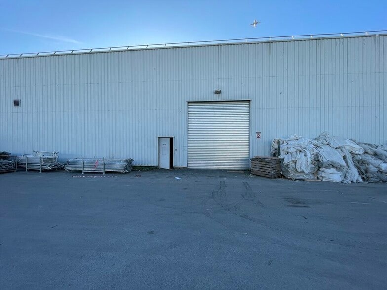 Industriel/Logistique dans Goussainville à louer - Photo de l’immeuble – Image 3 sur 6