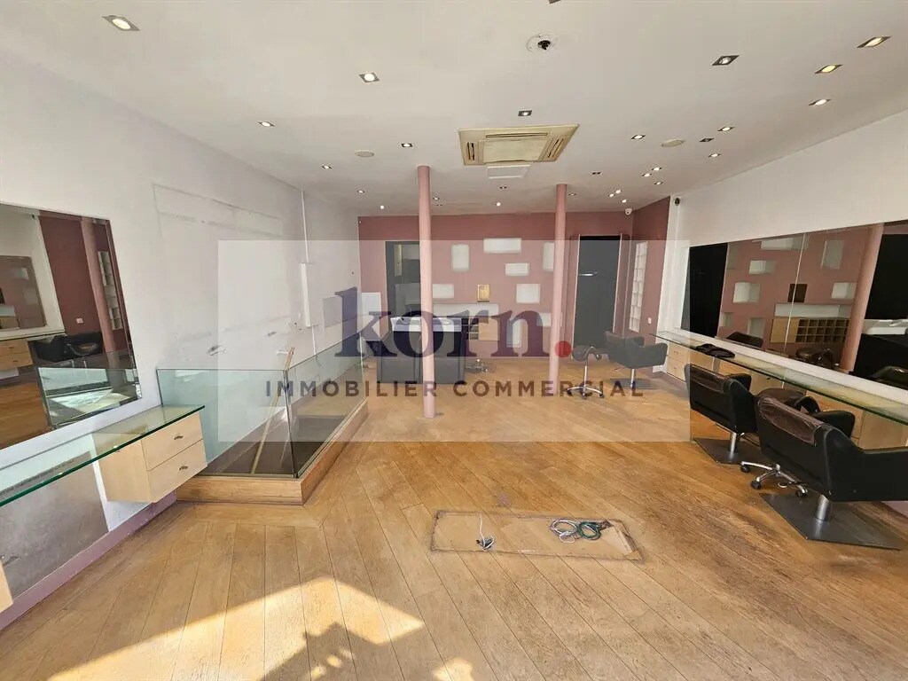 Local commercial dans Paris à louer Photo intérieure– Image 1 sur 8