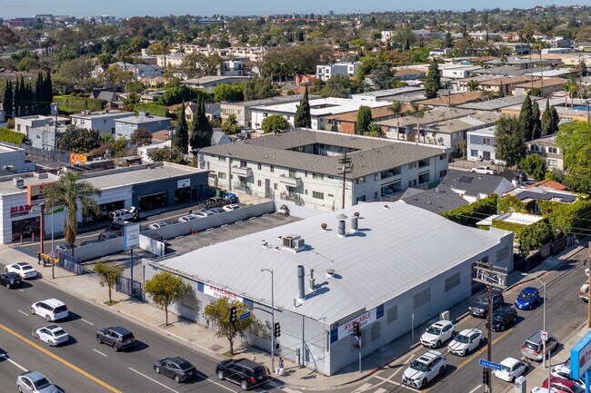 Plus de détails pour 2001 S La Cienega Blvd, Los Angeles, CA - Industriel/Logistique à louer