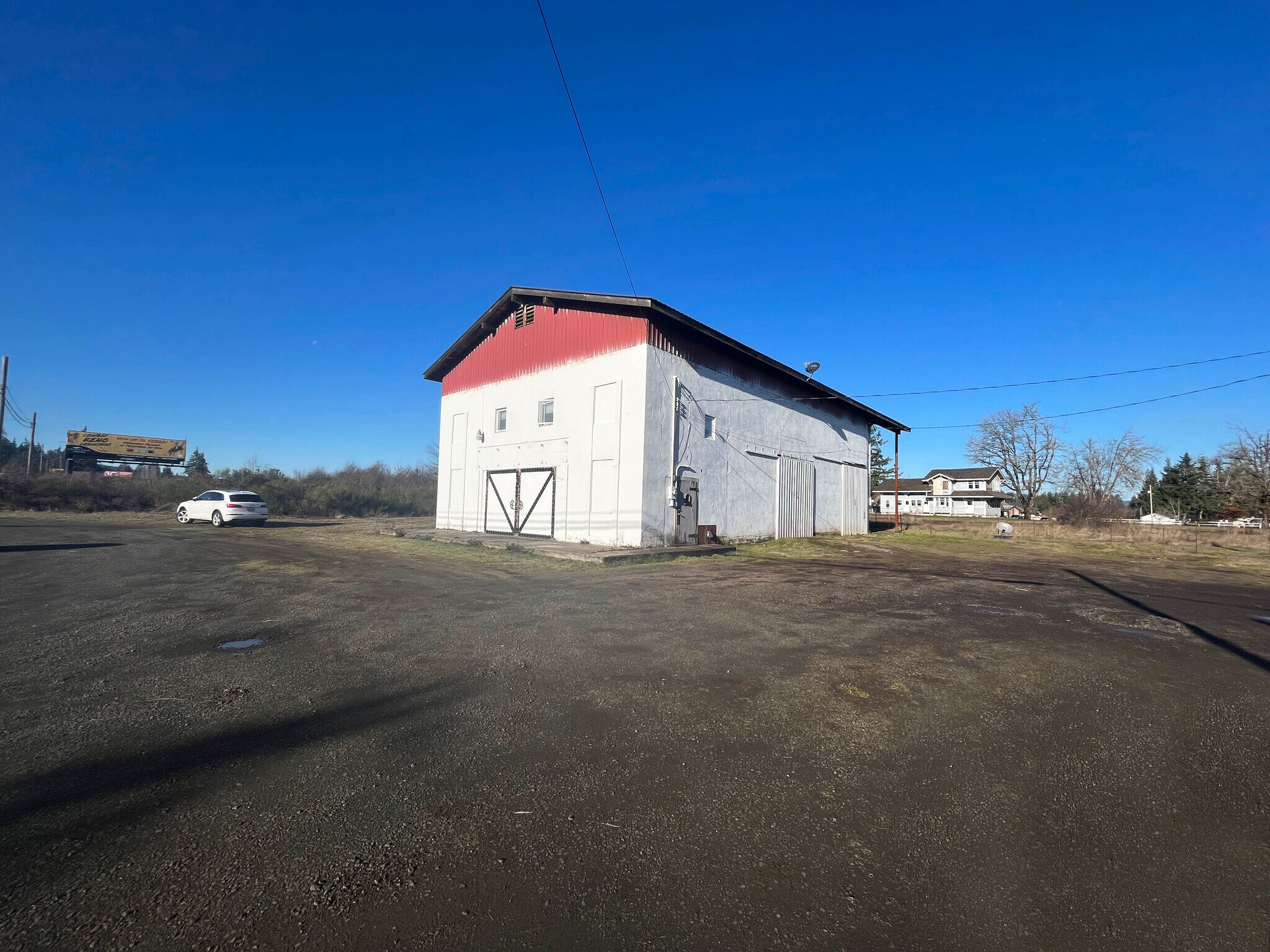 28425 Salmon River Hwy, Grand Ronde, OR à louer Photo de l’immeuble– Image 1 sur 33