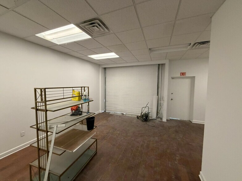 8570 Philips Hwy, Jacksonville, FL à louer - Photo intérieure – Image 2 sur 7
